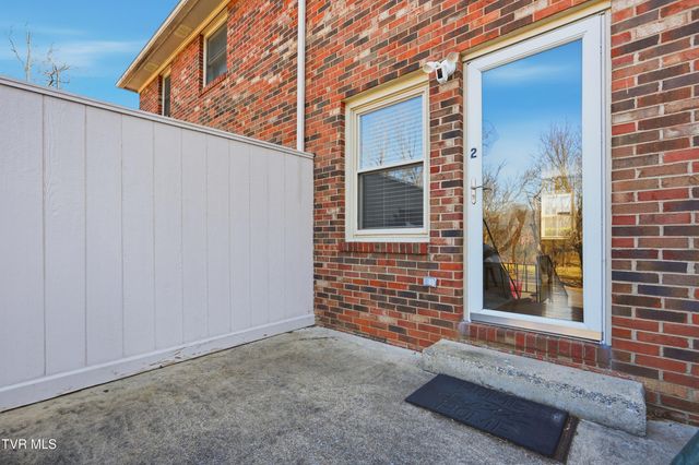 1707 West Lakeview Dr 2, Johnson City, TN 37601