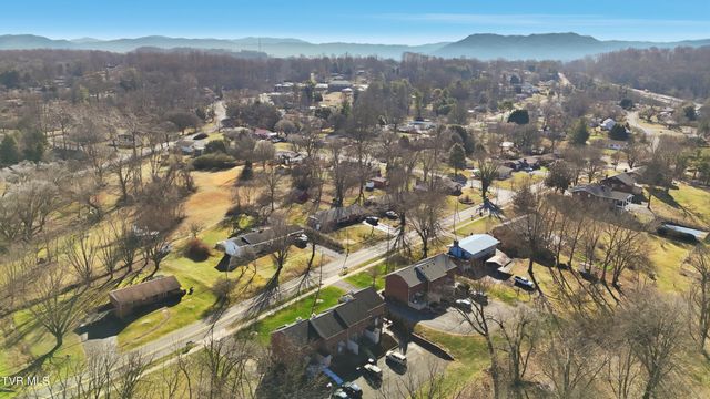 1707 West Lakeview Dr 2, Johnson City, TN 37601