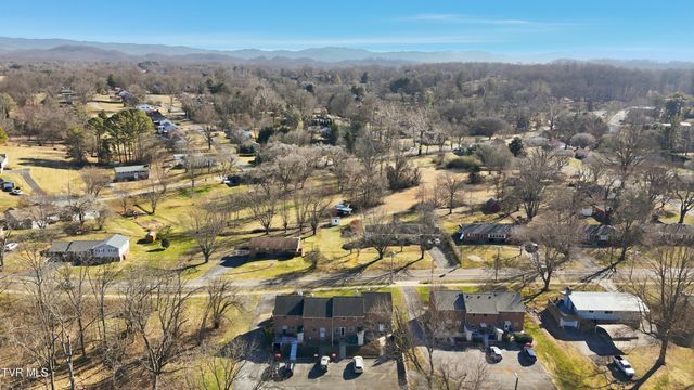 1707 West Lakeview Dr 2, Johnson City, TN 37601