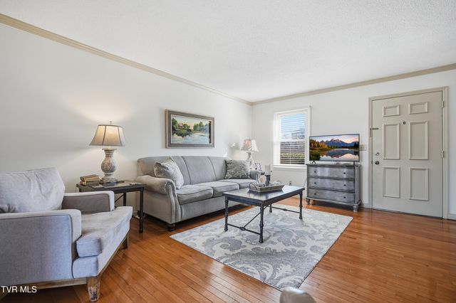 1707 West Lakeview Dr 2, Johnson City, TN 37601