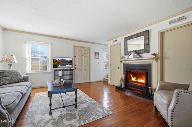 1707 West Lakeview Dr 2, Johnson City, TN 37601