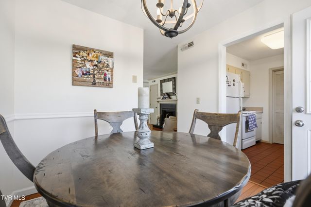 1707 West Lakeview Dr 2, Johnson City, TN 37601