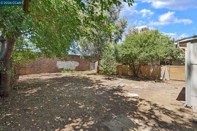 4054 Sumac Ln, Sacramento, CA 95820