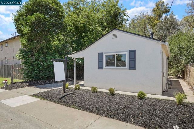 4054 Sumac Ln, Sacramento, CA 95820