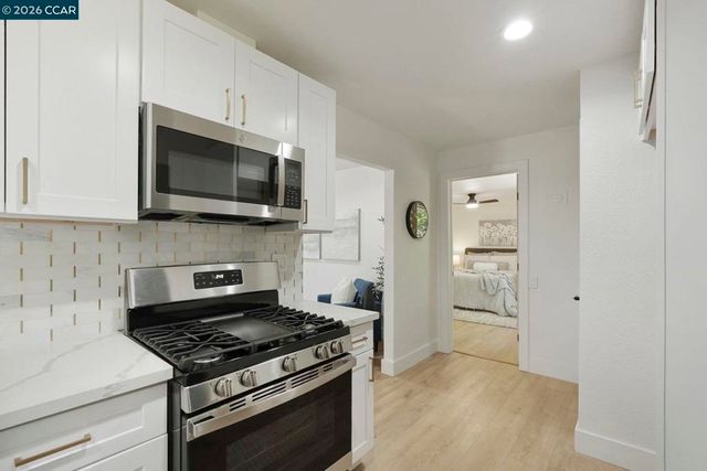 4054 Sumac Ln, Sacramento, CA 95820