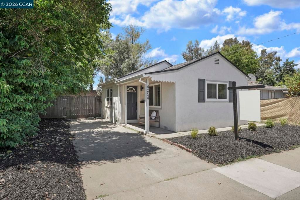 4054 Sumac Ln, Sacramento, CA 95820