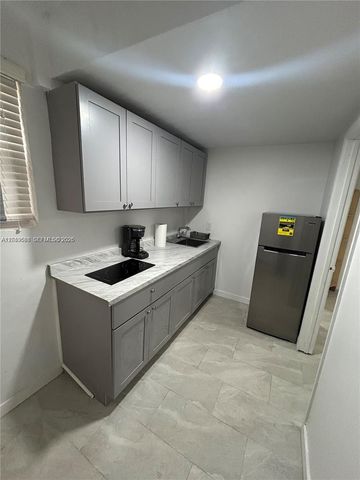 6773 Dogwood Dr 1, Miramar, FL 33023