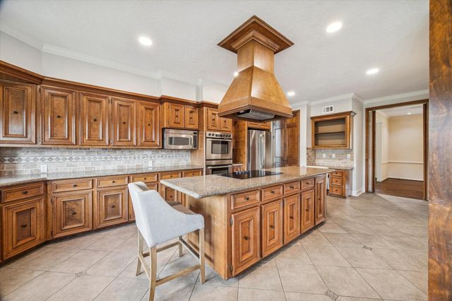 4202 Masters Drive, League City, TX 77573