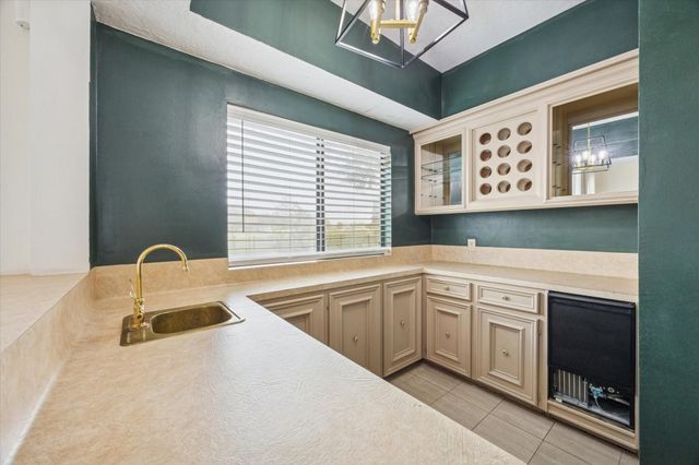 4202 Masters Drive, League City, TX 77573