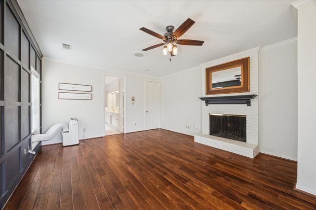 4202 Masters Drive, League City, TX 77573