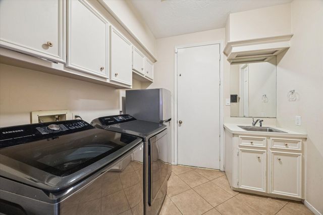 4202 Masters Drive, League City, TX 77573