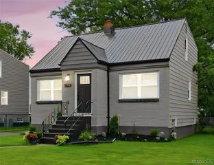 298 Lowell Road, Tonawanda, NY 14217