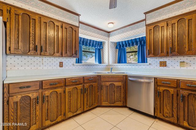 115 Warwicke Drive, Lafayette, LA 70508