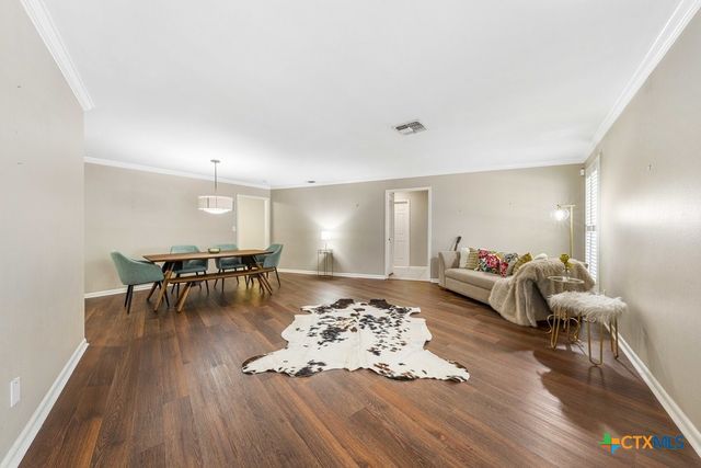 201 Ellwood Street 111, San Antonio, TX 78209