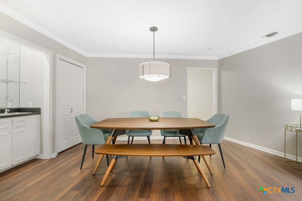 201 Ellwood Street 111, San Antonio, TX 78209