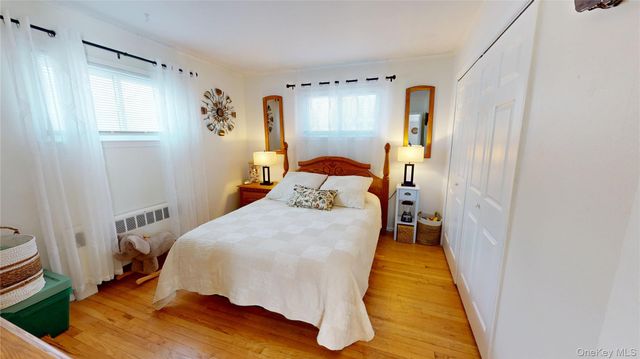 214 Avenue A, Ronkonkoma, NY 11779