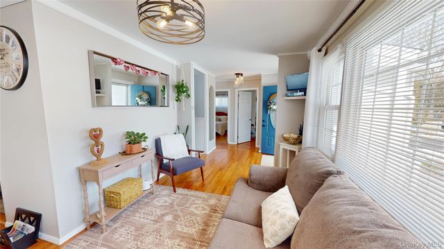 214 Avenue A, Ronkonkoma, NY 11779