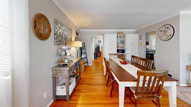 214 Avenue A, Ronkonkoma, NY 11779