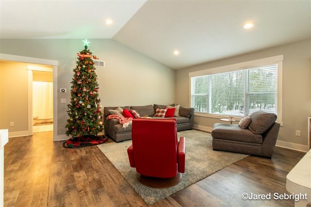 4837 Leonard Street, Coopersville, MI 49404