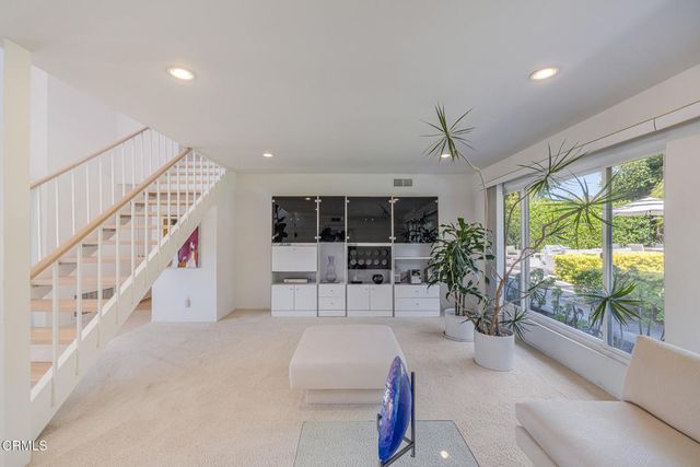 31817 Tynebourne Court, Westlake Village, CA 91361