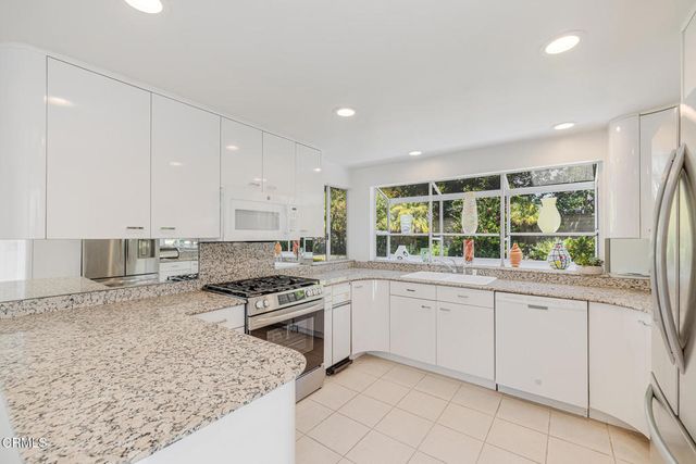 31817 Tynebourne Court, Westlake Village, CA 91361