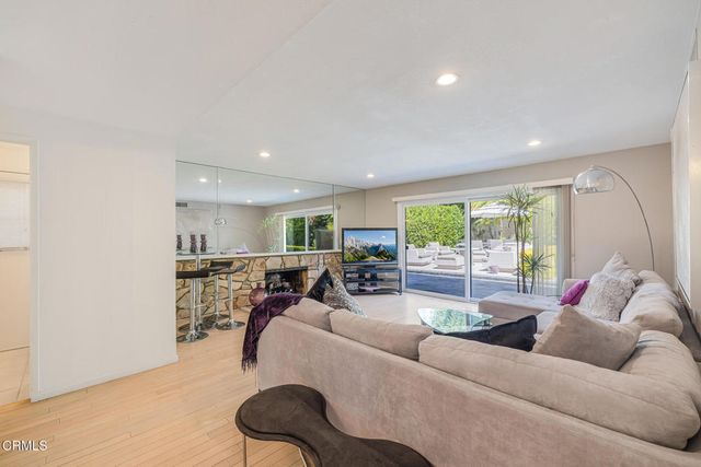 31817 Tynebourne Court, Westlake Village, CA 91361