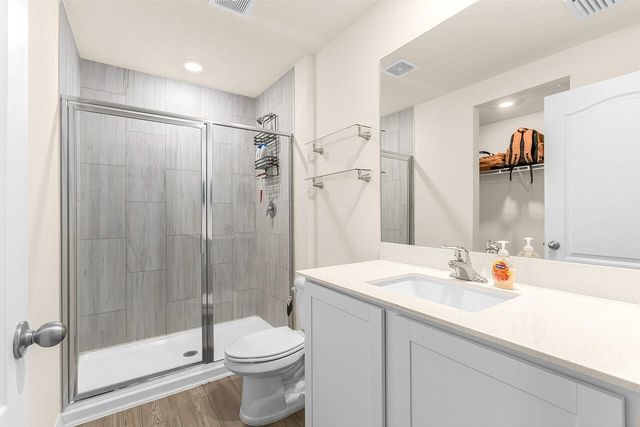 8275 105th Court, Vero Beach, FL 32967