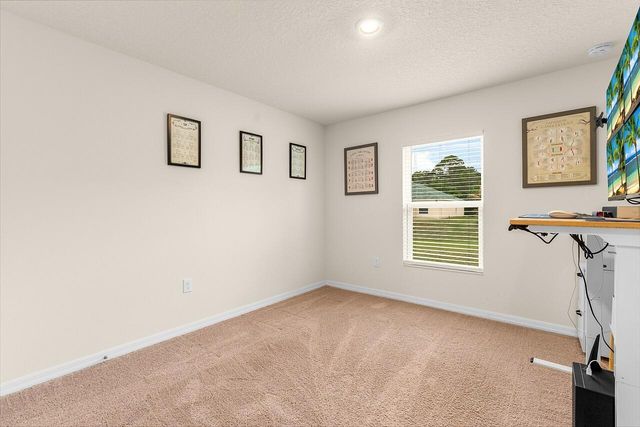 8275 105th Court, Vero Beach, FL 32967