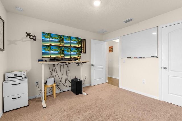 8275 105th Court, Vero Beach, FL 32967