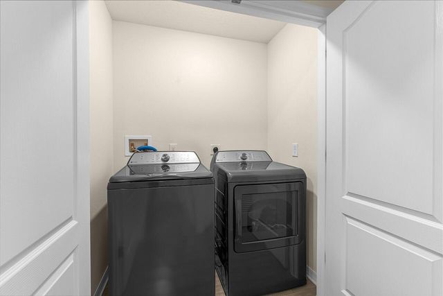 8275 105th Court, Vero Beach, FL 32967