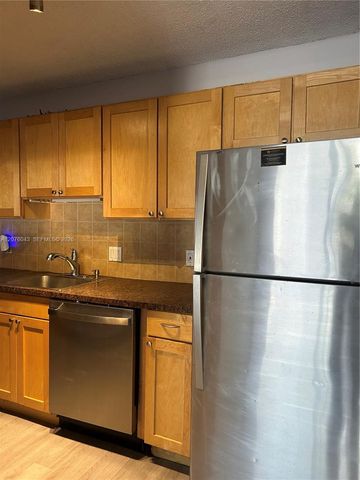 2311 N Congress Avenue 15, Boynton Beach, FL 33426