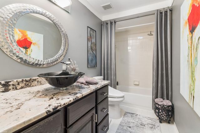 22480 Clearwater Drive, Macomb, MI 48044