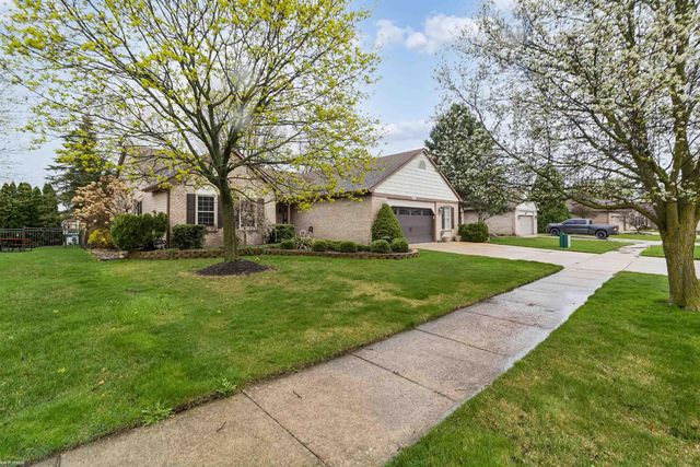 22480 Clearwater Drive, Macomb, MI 48044
