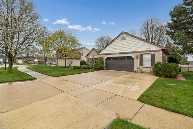 22480 Clearwater Drive, Macomb, MI 48044