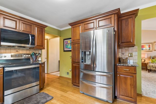 22480 Clearwater Drive, Macomb, MI 48044