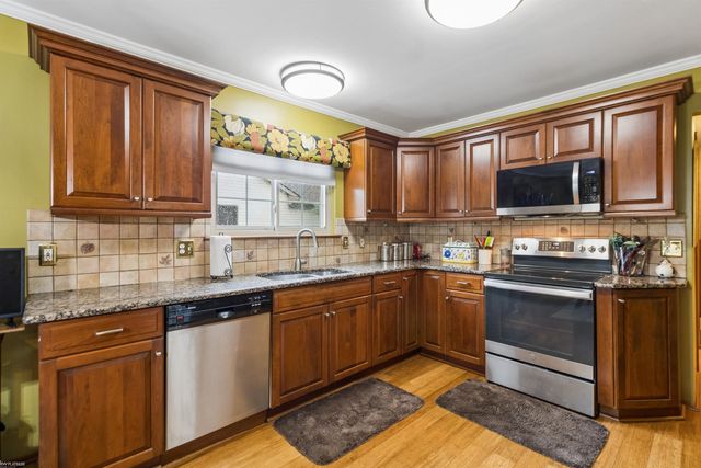 22480 Clearwater Drive, Macomb, MI 48044