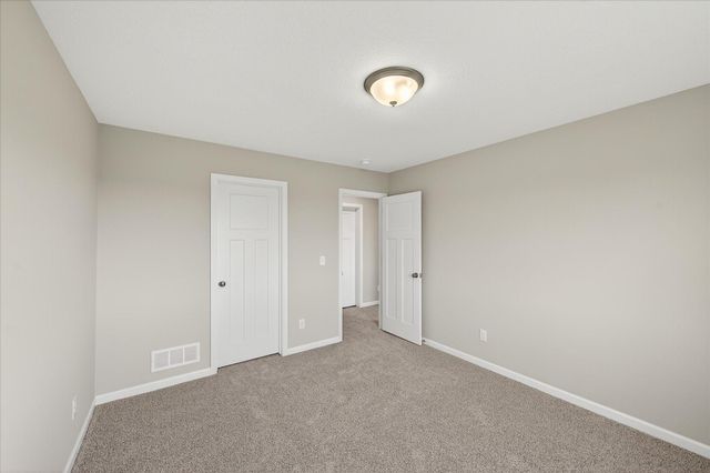 1404 Woods Road NE, Isanti, MN 55040