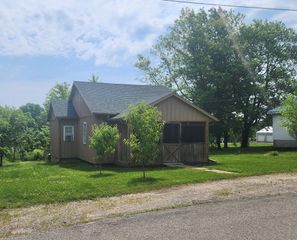 232 North Olive Street, Niangua, MO 65713