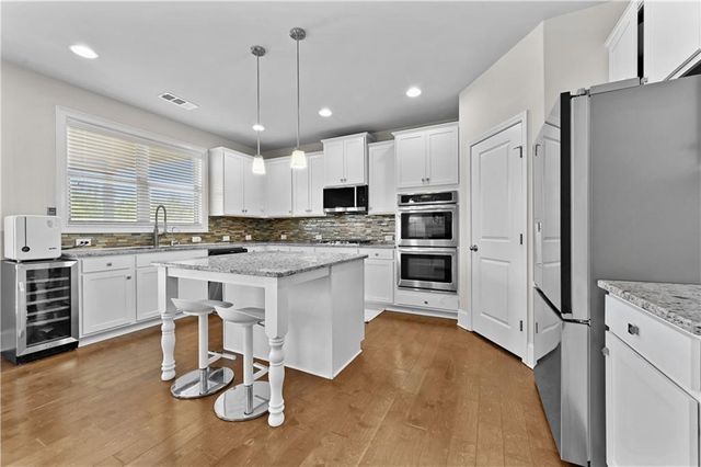 3998 Golden Gate Way, Buford, GA 30518