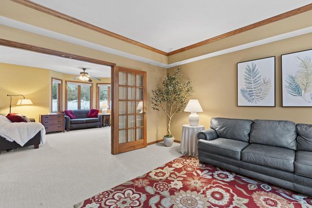 W140N5331 St. Andrews CIRCLE, Menomonee Falls, WI 53051