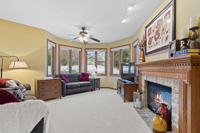 W140N5331 St. Andrews CIRCLE, Menomonee Falls, WI 53051