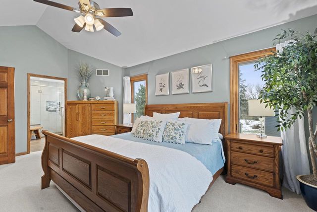 W140N5331 St. Andrews CIRCLE, Menomonee Falls, WI 53051