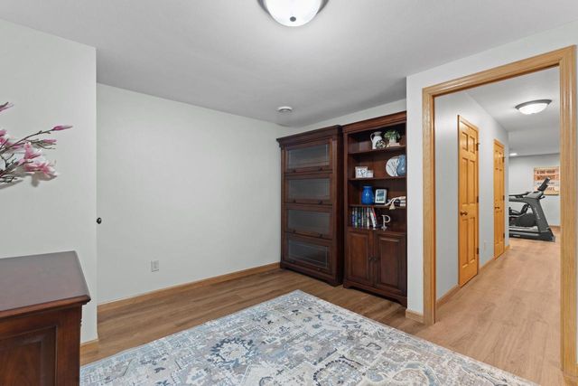 W140N5331 St. Andrews CIRCLE, Menomonee Falls, WI 53051