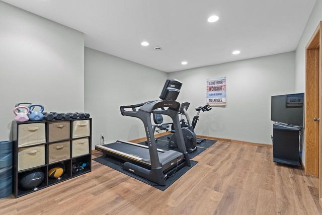 W140N5331 St. Andrews CIRCLE, Menomonee Falls, WI 53051