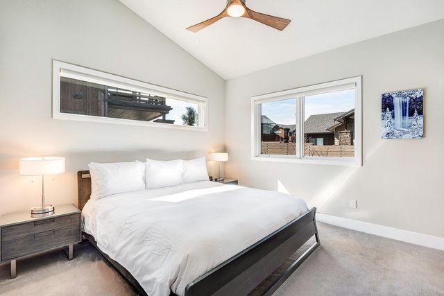 19110 Gateway Loop, Bend, OR 97702