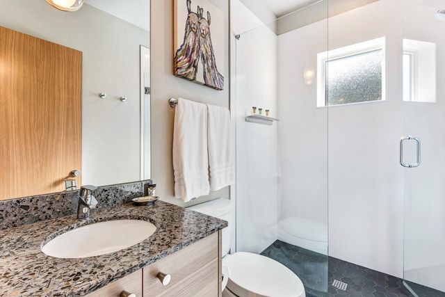 19110 Gateway Loop, Bend, OR 97702