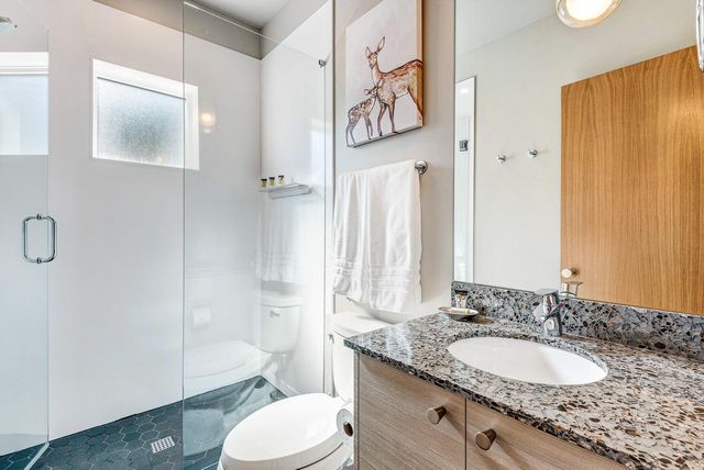 19110 Gateway Loop, Bend, OR 97702