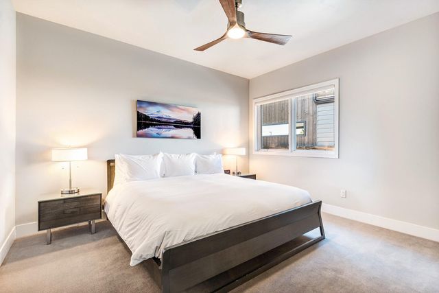 19110 Gateway Loop, Bend, OR 97702