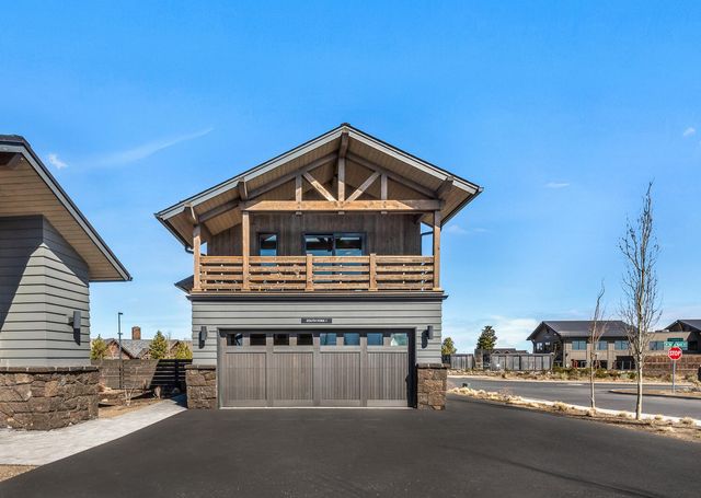 19110 Gateway Loop, Bend, OR 97702