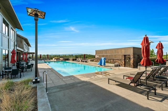 19110 Gateway Loop, Bend, OR 97702